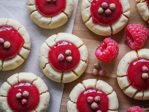 Illustration of pink peppercorn raspberry thumbprints