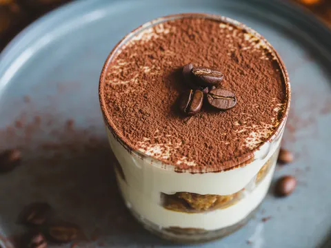Illustration of raw tiramisu