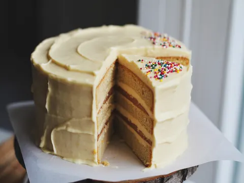 Illustration of raw vanilla birthday cake